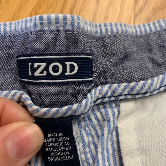 Flat front pinstriped shorts - Picture 2 of 2